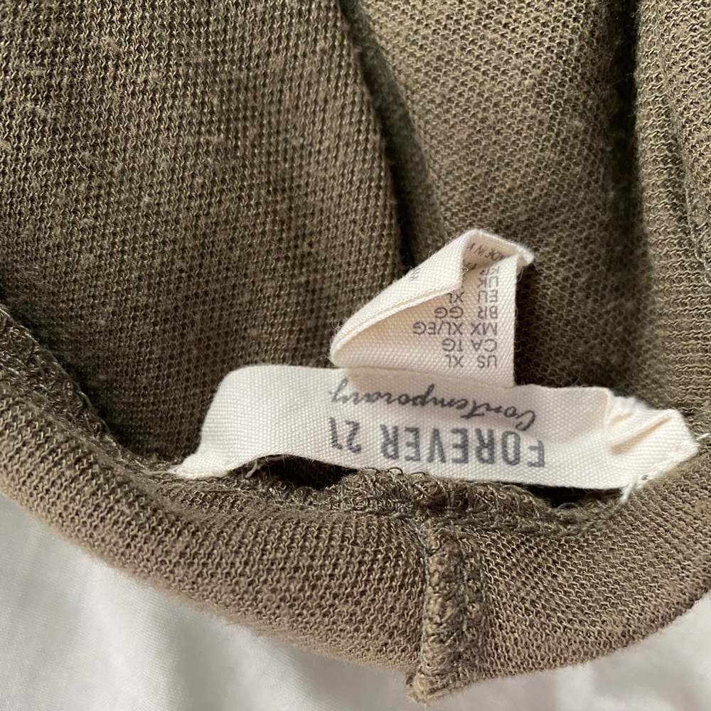 Batwing Sleeve Light Hoodie - Picture 4 of 5